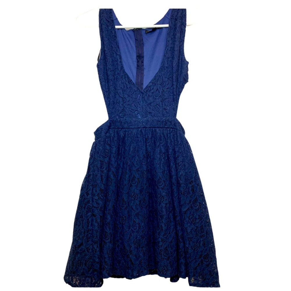 Lace Short Cocktail Dress